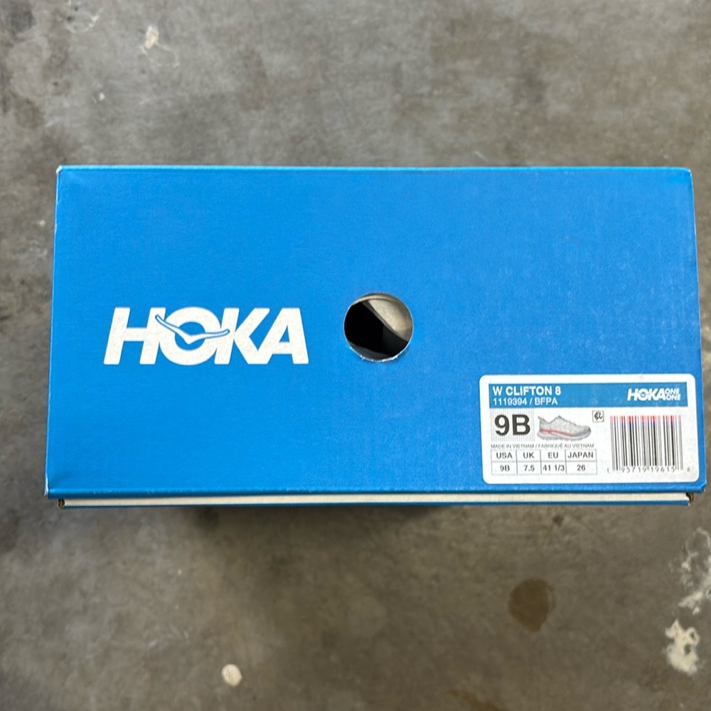 Hoka Women's Clifton 8